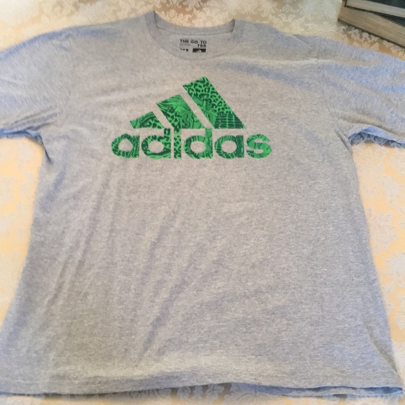adidas gray tee with green graphics - Picture 3 of 6